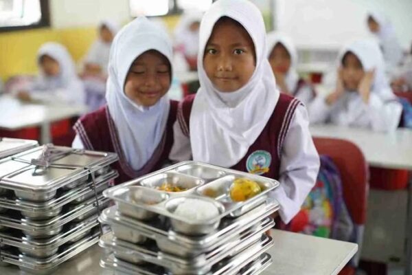 Pemerintah Terus Evaluasi Agar MBG Semakin Berkualitas