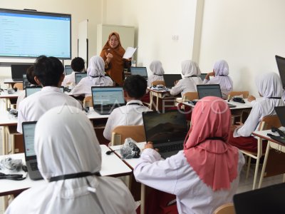 Sekolah Rakyat sebagai Strategi Melawan Kemiskinan Struktural