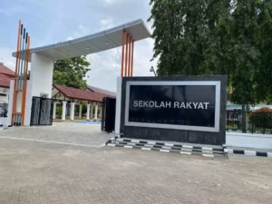 Sekolah Rakyat di Wilayah Pedalaman Strategi Negara Dalam Pemerataan Akses PendidikanSekolah Rakyat di Wilayah Pedalaman Strategi Negara Dalam Pemerataan Akses Pendidikan