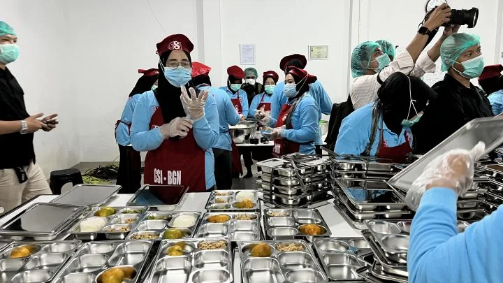 Tak Bisa Ditawar, DPR Tegaskan MBG Program Mandatory di Sektor Pendidikan