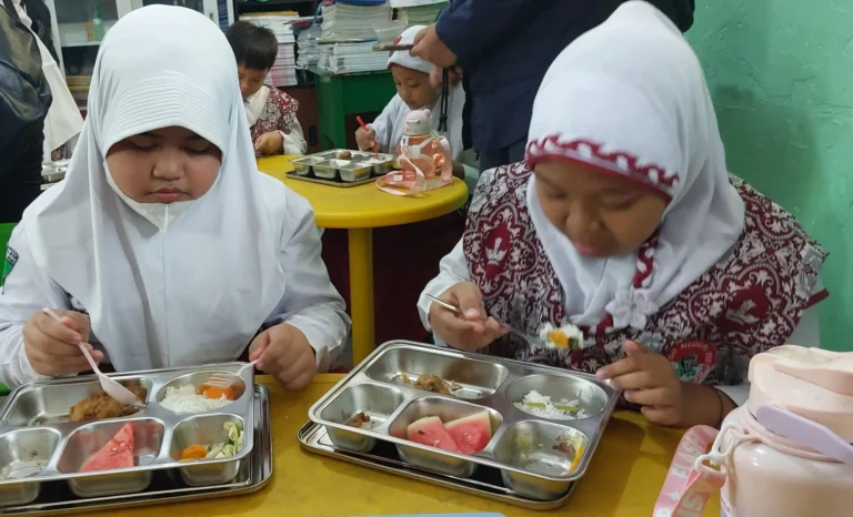 Jaga Layanan saat Lebaran, Distribusi MBG Gunakan Skema Paket Bundling