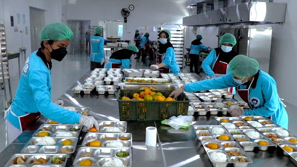 Higienitas Diperketat, Distribusi MBG Dilarang Gunakan Kantong Plastik Sederhana