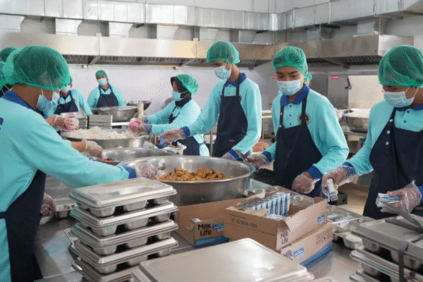 Operasional SPPG Serap Ribuan Tenaga Kerja, MBG Dorong Aktivitas Ekonomi Daerah