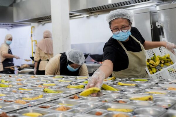 MBG di Perbatasan Libatkan Petani dan UMKM, Ekonomi Lokal Bergerak