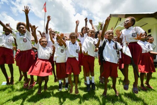Pemerintah dan Industri Perkuat Akses Pendidikan di Papua