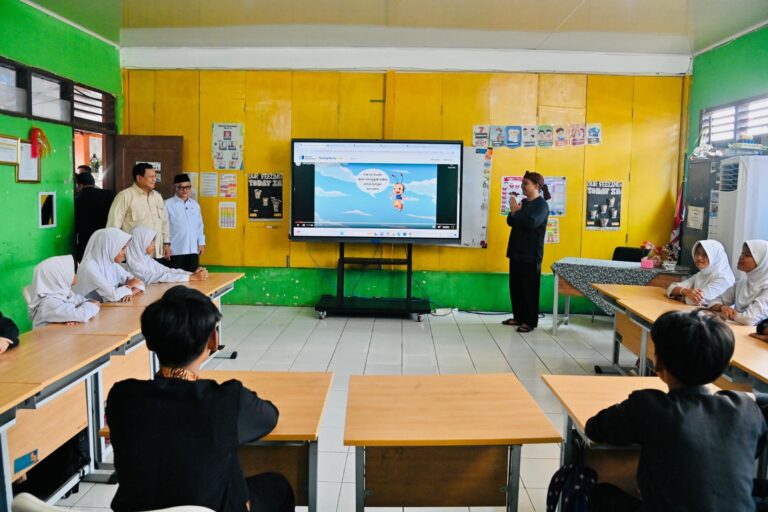 Program Digitalisasi Dipercepat demi Pendidikan Bermutu