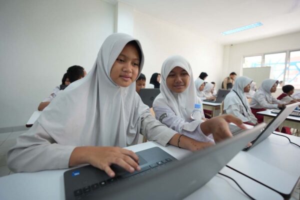 Sekolah Rakyat Kunci Putus Rantai Kemiskinan di Indonesia