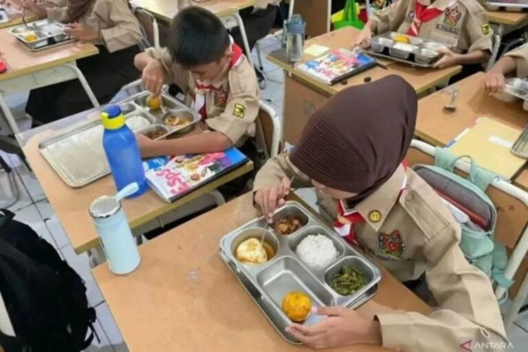 Pemerintah Respons Masukan Publik lewat Pembenahan Program MBG 2.0
